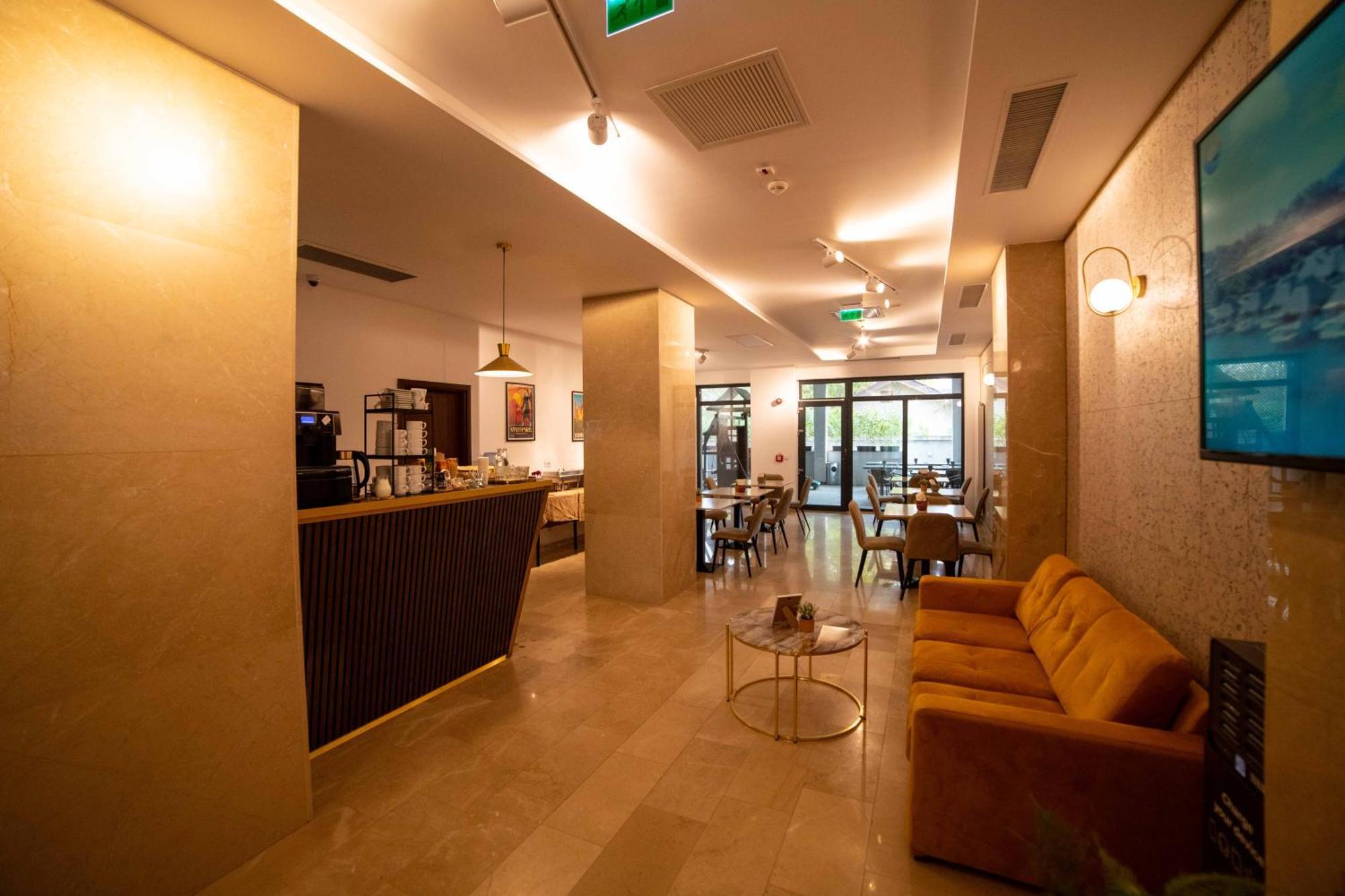 Апарт готель Bucharest Airport Accomodation Отопень Екстер'єр фото