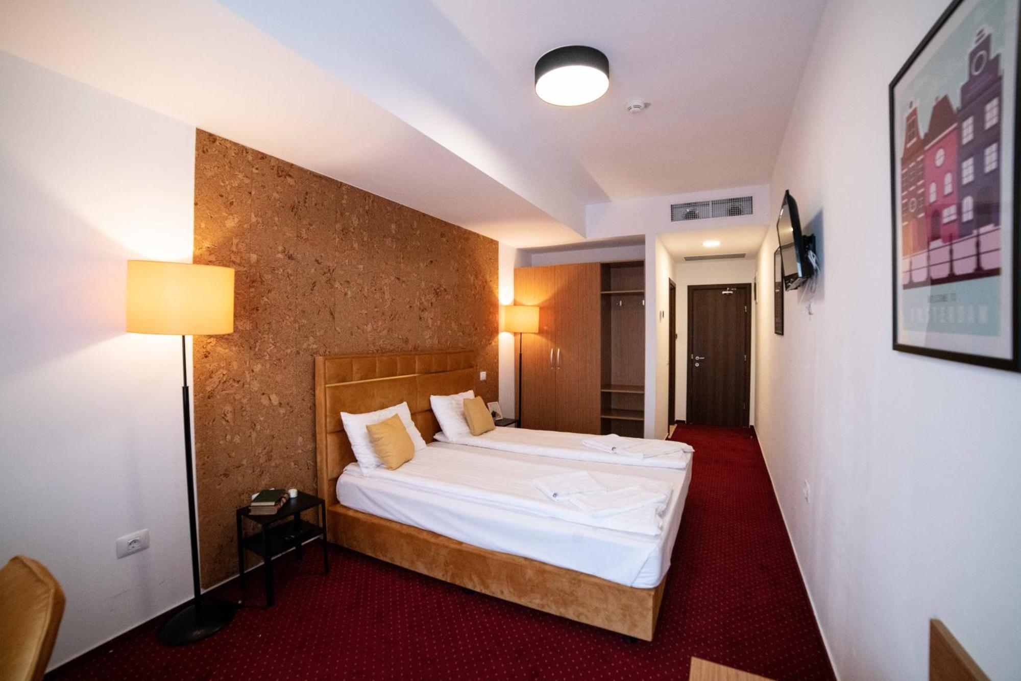Апарт готель Bucharest Airport Accomodation Отопень Екстер'єр фото