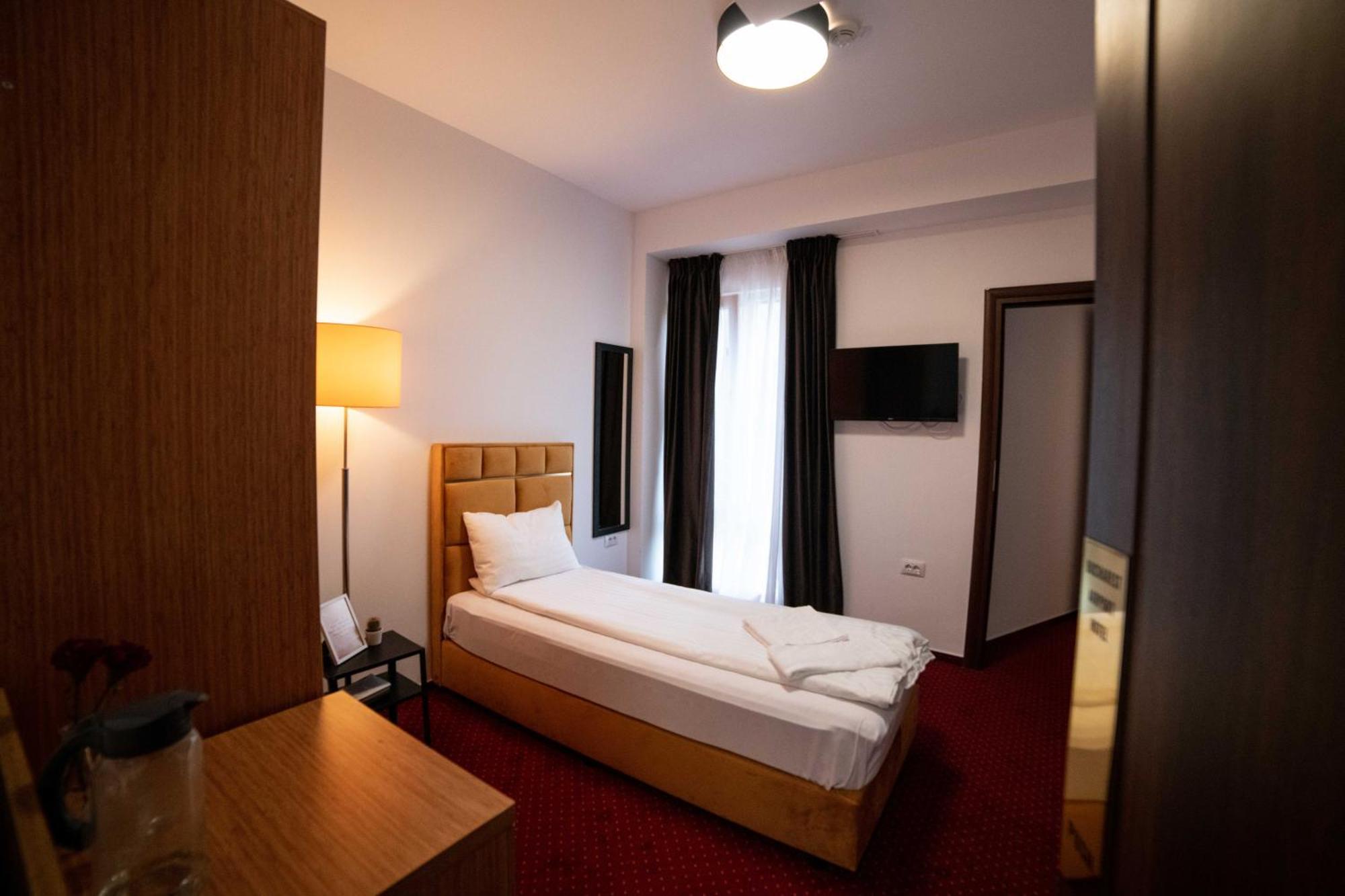 Апарт готель Bucharest Airport Accomodation Отопень Екстер'єр фото
