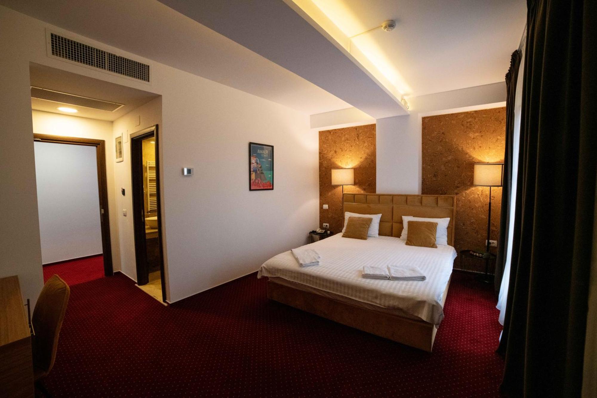 Апарт готель Bucharest Airport Accomodation Отопень Екстер'єр фото